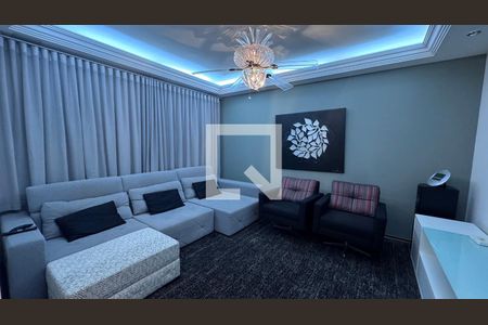 Sala de TV de casa à venda com 6 quartos, 334m² em Jardim Nova Europa, Campinas