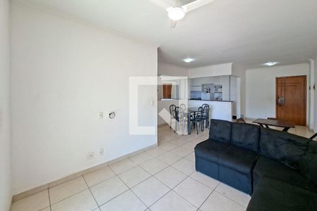 Sala de apartamento para alugar com 3 quartos, 104m² em Guilhermina, Praia Grande
