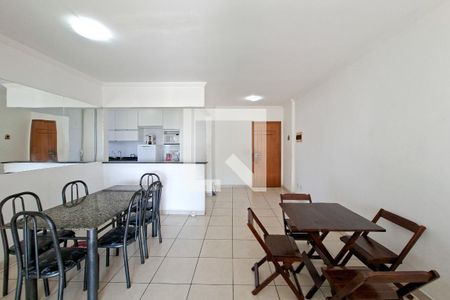 Sala de apartamento para alugar com 3 quartos, 104m² em Guilhermina, Praia Grande