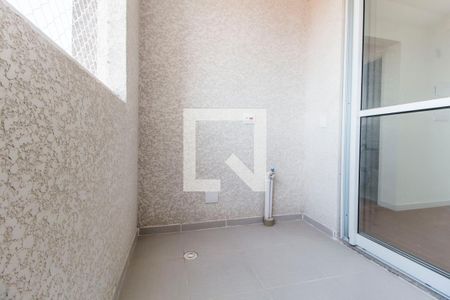 Varanda de apartamento para alugar com 2 quartos, 39m² em Vila Sul Americana, Carapicuíba