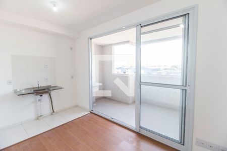 Sala de apartamento para alugar com 2 quartos, 39m² em Vila Sul Americana, Carapicuíba