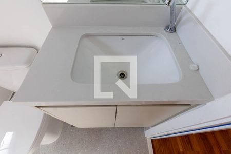 Banheiro de kitnet/studio para alugar com 1 quarto, 34m² em Santa Cecilia, São Paulo