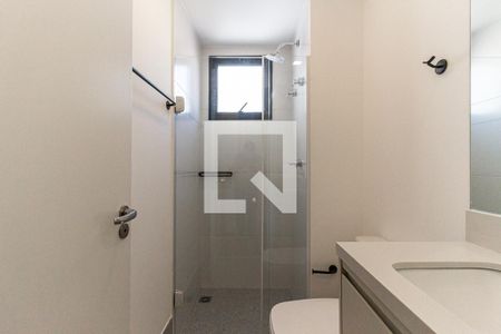 Banheiro de kitnet/studio para alugar com 1 quarto, 30m² em Santa Cecilia, São Paulo