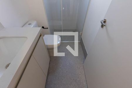 Banheiro de kitnet/studio para alugar com 1 quarto, 30m² em Santa Cecilia, São Paulo