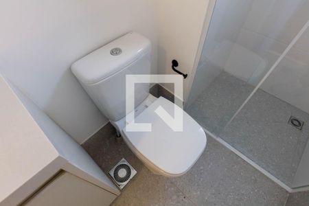 Banheiro de kitnet/studio para alugar com 1 quarto, 30m² em Santa Cecilia, São Paulo