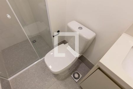 Banheiro de kitnet/studio para alugar com 1 quarto, 26m² em Santa Cecilia, São Paulo