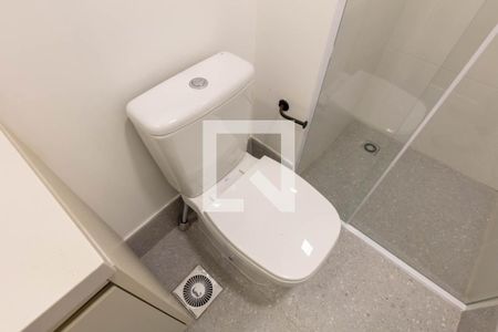 Banheiro de kitnet/studio para alugar com 1 quarto, 25m² em Santa Cecilia, São Paulo