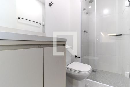 Banheiro de kitnet/studio para alugar com 1 quarto, 25m² em Santa Cecilia, São Paulo