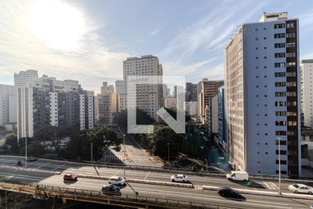 Vista de kitnet/studio para alugar com 1 quarto, 34m² em Santa Cecilia, São Paulo