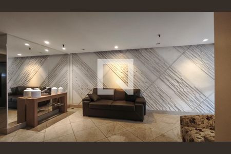Fachada e portaria de apartamento à venda com 2 quartos, 77m² em Tijuca, Rio de Janeiro