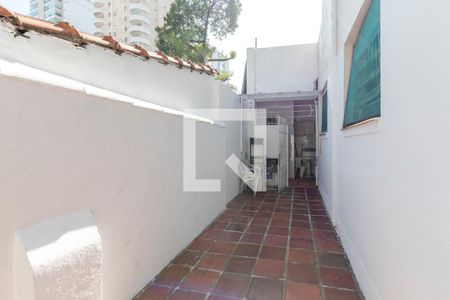 Quintal de casa para alugar com 2 quartos, 140m² em Vila Congonhas, São Paulo