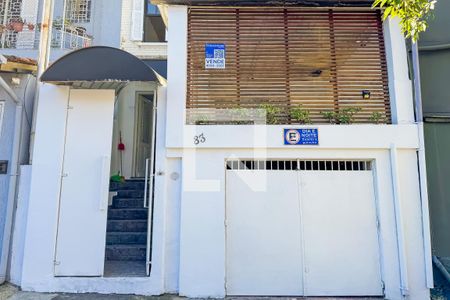 Fachada de casa à venda com 1 quarto, 120m² em Vila Mariana, São Paulo