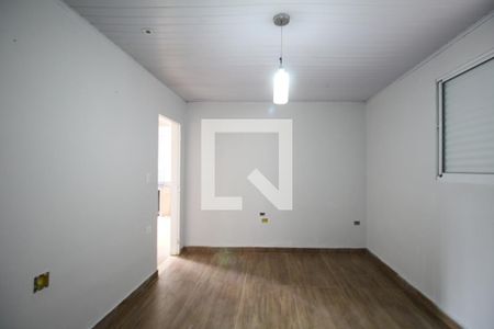 Quarto de casa para alugar com 2 quartos, 150m² em 0, São Paulo