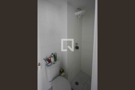 Banheiro de apartamento para alugar com 2 quartos, 32m² em Vila Ema, São Paulo