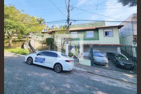 Fachada de casa à venda com 3 quartos, 235m² em Jardim Guapira, São Paulo