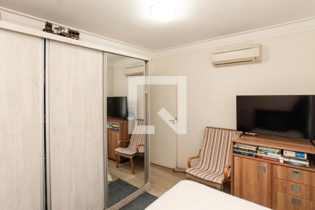 Quarto 1 de casa à venda com 3 quartos, 235m² em Jardim Guapira, São Paulo