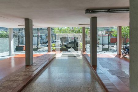 Área comum de acesso de apartamento para alugar com 2 quartos, 74m² em Vila da Penha, Rio de Janeiro