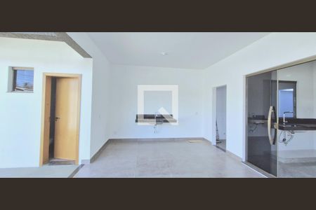 Área de serviço de casa à venda com 3 quartos, 158m² em Lundcéia, Lagoa Santa