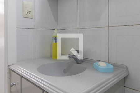 Banheiro 2 de casa para alugar com 3 quartos, 231m² em Santa Tereza, Porto Alegre
