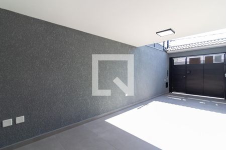 Garagem de casa para alugar com 3 quartos, 140m² em Vila Marari, São Paulo