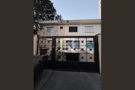 FACHADA de casa à venda com 3 quartos, 270m² em Vila Oratorio, São Paulo