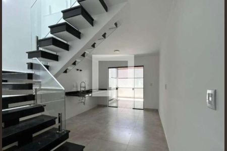 Casa à venda com 3 quartos, 127m² em Jardim Picolo, São Paulo