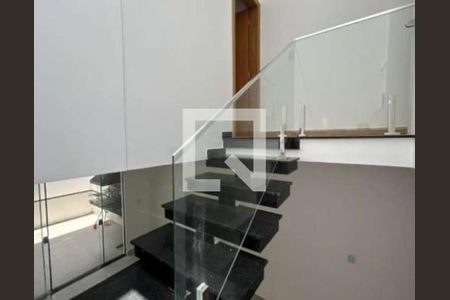 Casa à venda com 3 quartos, 127m² em Jardim Picolo, São Paulo