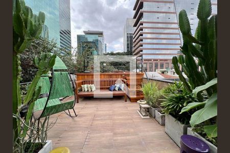 Casa à venda com 3 quartos, 200m² em Vila Olímpia, São Paulo