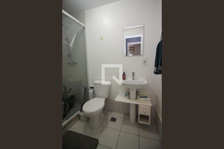 Banheiro da Suíte de apartamento à venda com 2 quartos, 62m² em Cavalhada, Porto Alegre