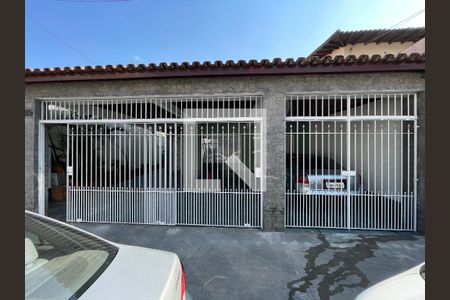 Fachada de casa para alugar com 5 quartos, 270m² em Vila Albano, São Paulo