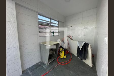 Área de Serviço de casa para alugar com 5 quartos, 270m² em Vila Albano, São Paulo