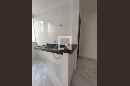 Cozinha de apartamento para alugar com 3 quartos, 84m² em Parque Xangri-lá, Contagem