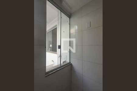 Cozinha de apartamento para alugar com 3 quartos, 84m² em Parque Xangri-lá, Contagem