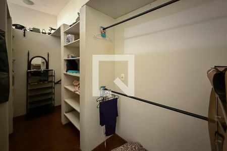 Closet da suíte de casa de condomínio à venda com 3 quartos, 230m² em Passárgada, Nova Lima
