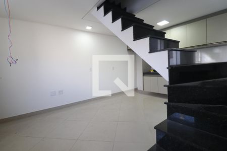 Sala de casa à venda com 2 quartos, 60m² em Jardim Santo Antônio, Santo André