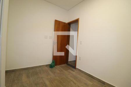 Quarto 1 de casa à venda com 2 quartos, 60m² em Jardim Santo Antônio, Santo André