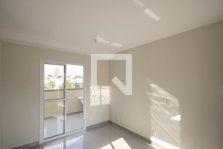 Sala / Cozinha de apartamento para alugar com 1 quarto, 24m² em Vila Nair, São Paulo
