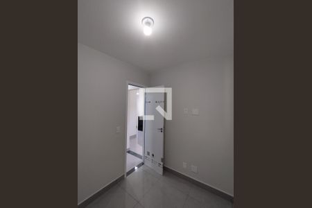 Quarto 2 de apartamento para alugar com 2 quartos, 38m² em Vila Nair, São Paulo
