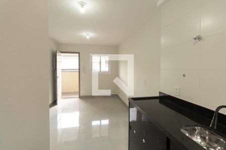 Sala/Cozinha de apartamento para alugar com 2 quartos, 39m² em Vila Nair, São Paulo