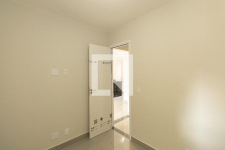 Quarto 2 de apartamento para alugar com 2 quartos, 39m² em Vila Nair, São Paulo