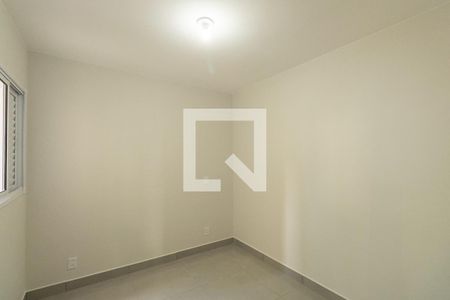 Quarto 1 de apartamento para alugar com 2 quartos, 39m² em Vila Nair, São Paulo
