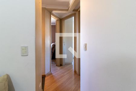 Corredor de apartamento para alugar com 3 quartos, 65m² em Guaíra, Curitiba