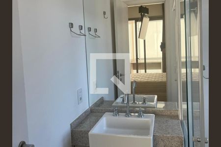 Banheiro  de kitnet/studio para alugar com 1 quarto, 25m² em Pinheiros, São Paulo