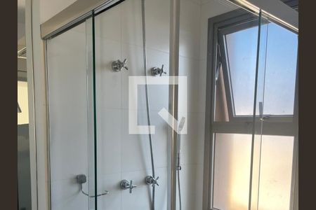 Banheiro  de kitnet/studio para alugar com 1 quarto, 25m² em Pinheiros, São Paulo