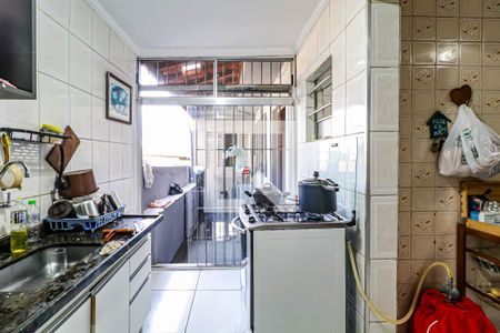 Cozinha de casa para alugar com 2 quartos, 120m² em Jardim Ester Yolanda, São Paulo