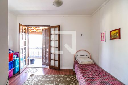 Quarto de casa para alugar com 2 quartos, 120m² em Jardim Ester Yolanda, São Paulo