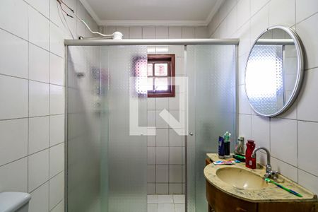 Suite Banheiro de casa para alugar com 2 quartos, 120m² em Jardim Ester Yolanda, São Paulo
