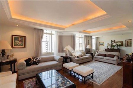 Apartamento à venda com 4 quartos, 213m² em Santa Cecilia, São Paulo