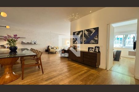 Apartamento à venda com 2 quartos, 230m² em Bela Vista, São Paulo