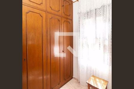 Casa à venda com 4 quartos, 150m² em Chácara Seis de Outubro, São Paulo